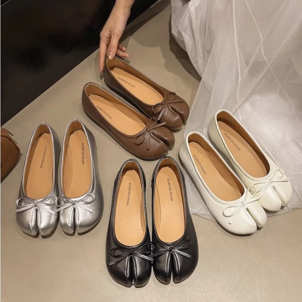 Summer Loafers Shoes Women Split Toe Mocassines Bowknot Flat Tabi Ninja Shoes Pig Toe Women's Slippers Lazy Person Horse Hoof
