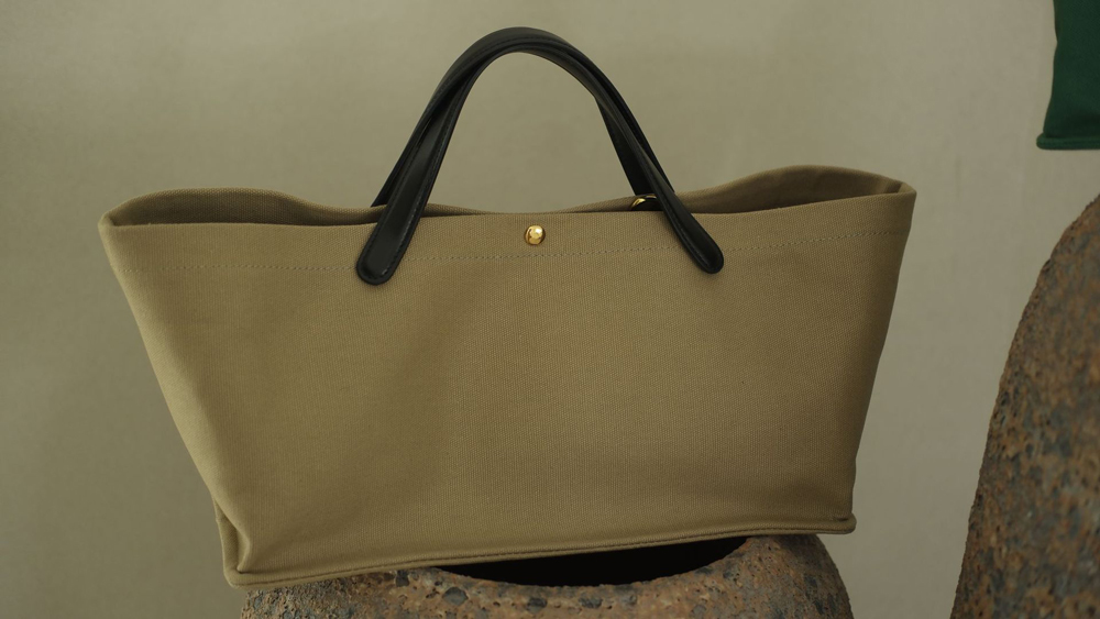 Women's Canvas Leather Totes Handbag Commuting Shoulder Crossbody Armpit Bag Leisure Versatile Casual Chic Stylish Clutch