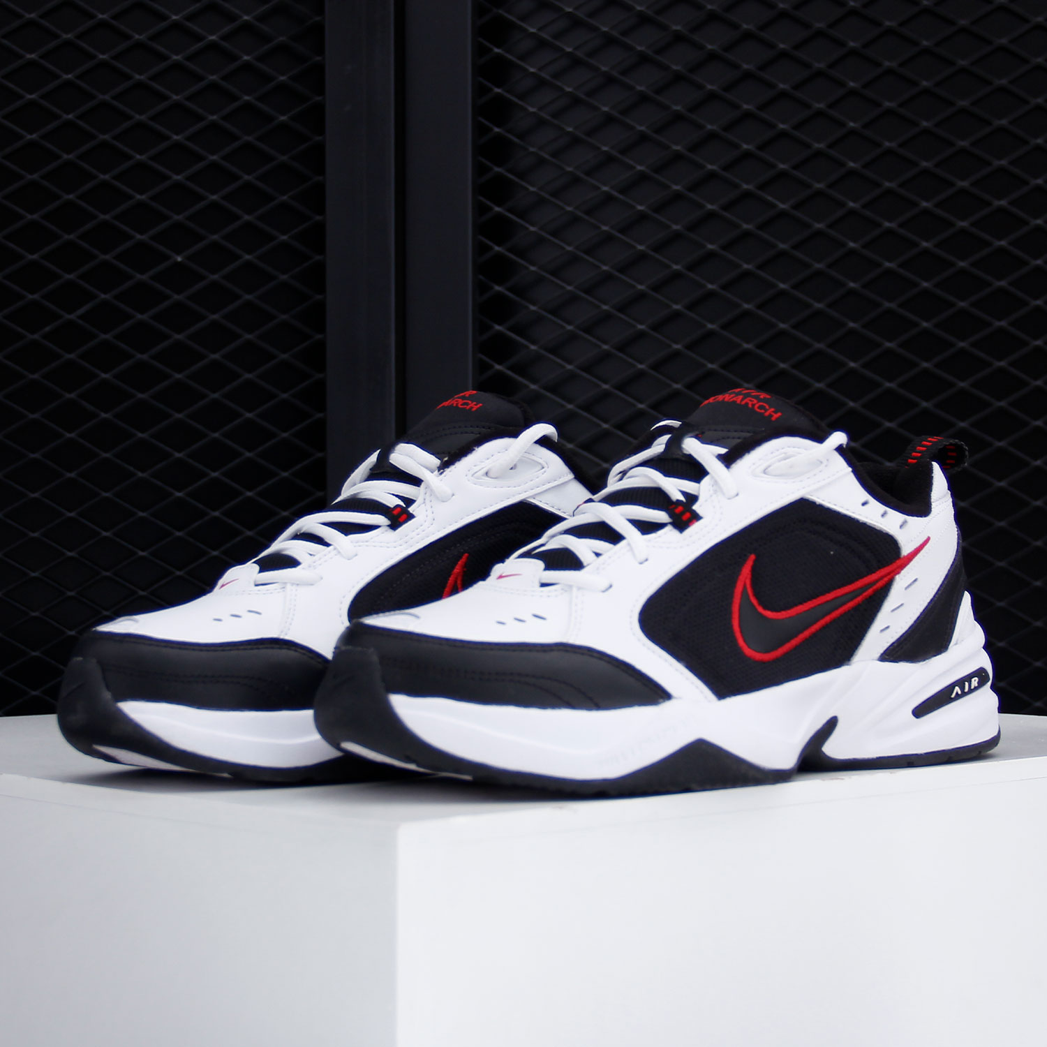 Nike Air Monarch IV נעלי אימון לגברים